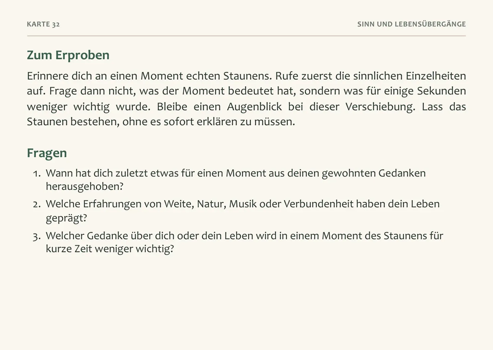 Rückseite der Karte Das Staunen ohne Antwort mit Übung und drei Fragen.